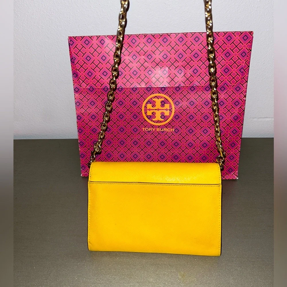 Tory Burch crossbody - Picture 2 of 7